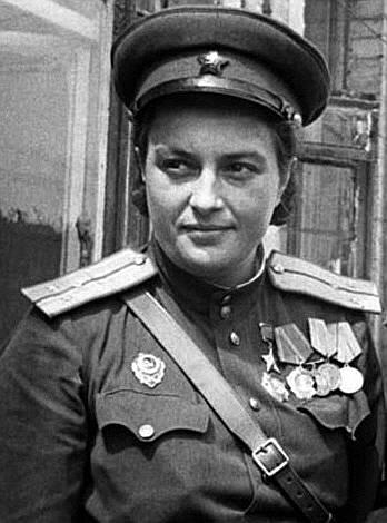 Snipers Lyudmila Mykhailivna Pavlichenko
